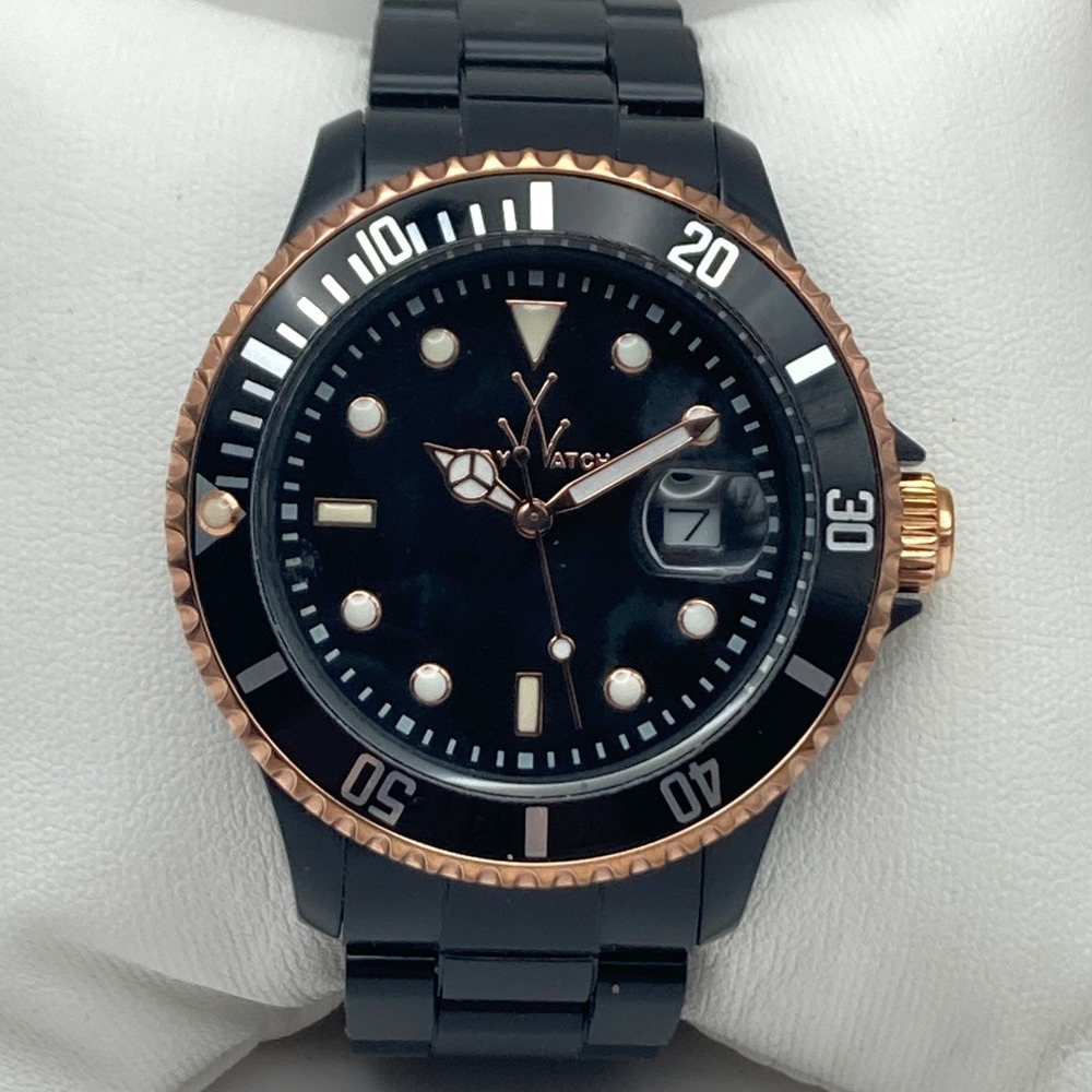 ToyWatch Women's Watch Black 41mm Diver Plasteramic 50M New Battery SMALL 5.75"